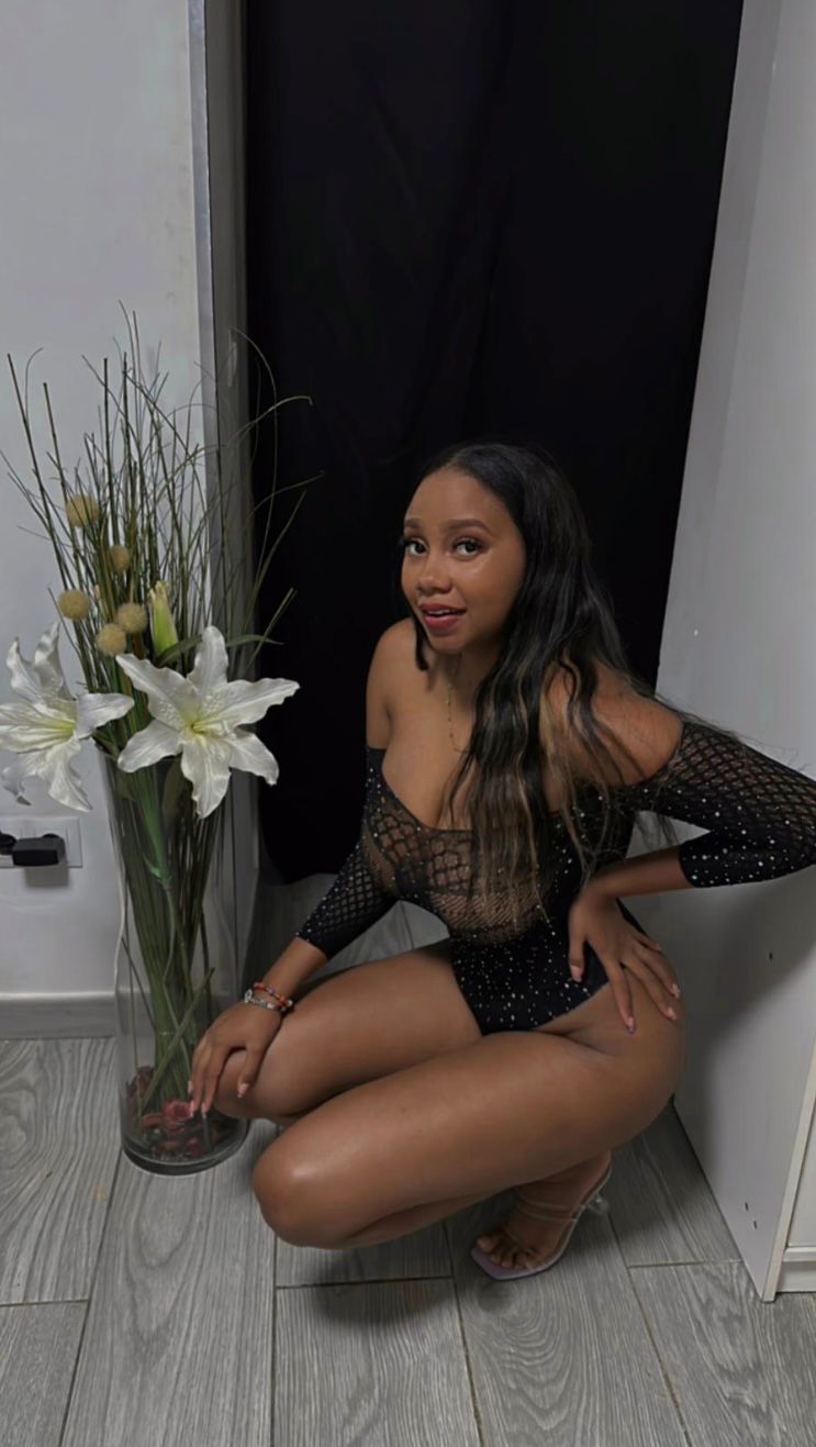 prostitute Valencia IVANA evening dress